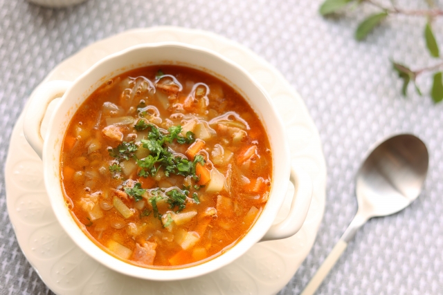 野菜や栄養がたっぷり豊富に含まれたスープ